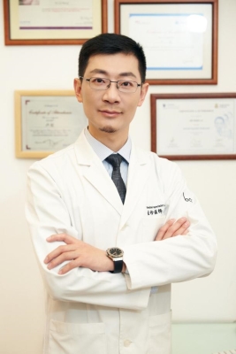 北京卓彦丽格卢宏院长受邀瑞蓝丰采®上市会，获“瑞蓝丰采启航者”殊荣