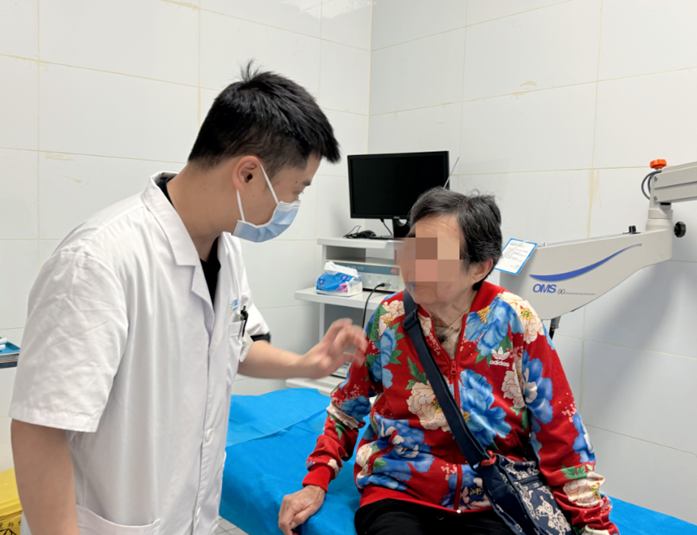 八旬老人“泪眼婆娑”！普瑞眼科微创泪道手术解其忧