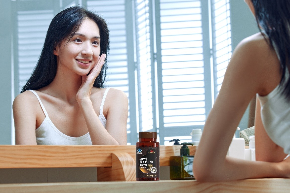 女性抗衰别只盯护肤品!想要由内焕活年轻态,中医建议要“养精” 女性抗衰别只盯护肤品!想要由内焕活年轻态,中医建议要“养精”