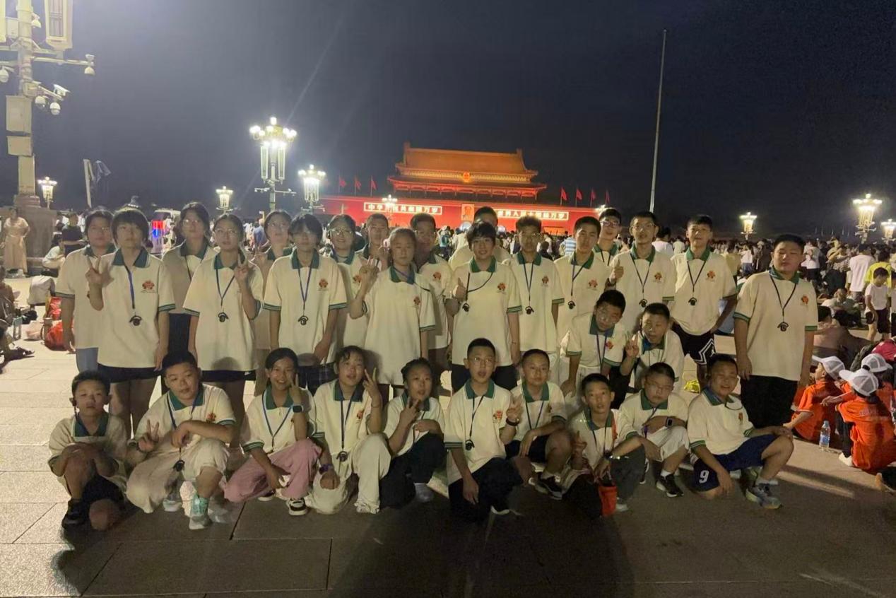 从腾格里沙漠到首都地标:宁夏沙坡头30名青少年赴京研学 从腾格里沙漠到首都地标:宁夏沙坡头30名青少年赴京研学