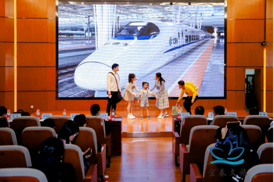 文旅新赣线——“宜春号”开进长沙啦! 文旅新赣线——“宜春号”开进长沙啦!