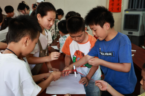 心连心，共成长——“童”心助力石脑镇儿童健康成长