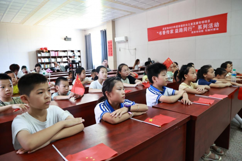 点燃红色火种，传承革命精神——红色宣讲照亮石脑安溪学堂