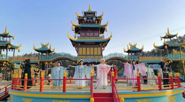 邵东怡卉奇幻世界焕新亮相 打造湖南短途文旅新标杆