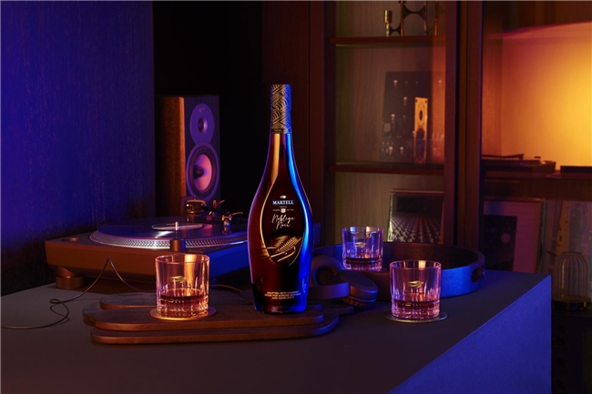 马爹利名士黑耀 以浓郁烟熏风味献予旅行家独特味觉体验 马爹利名士黑耀 以浓郁烟熏风味献予旅行家独特味觉体验