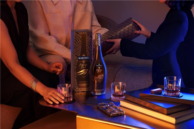 马爹利名士黑耀 以浓郁烟熏风味献予旅行家独特味觉体验 马爹利名士黑耀 以浓郁烟熏风味献予旅行家独特味觉体验