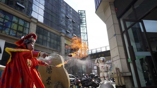 方建文部长西南收徒,奏响文化经济与绿色发展共鸣曲 方建文部长西南收徒,奏响文化经济与绿色发展共鸣曲