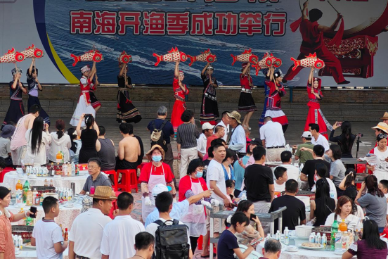 “锦绣中国”民族文化艺术盛典绽放第二十四届南海开渔季 “锦绣中国”民族文化艺术盛典绽放第二十四届南海开渔季