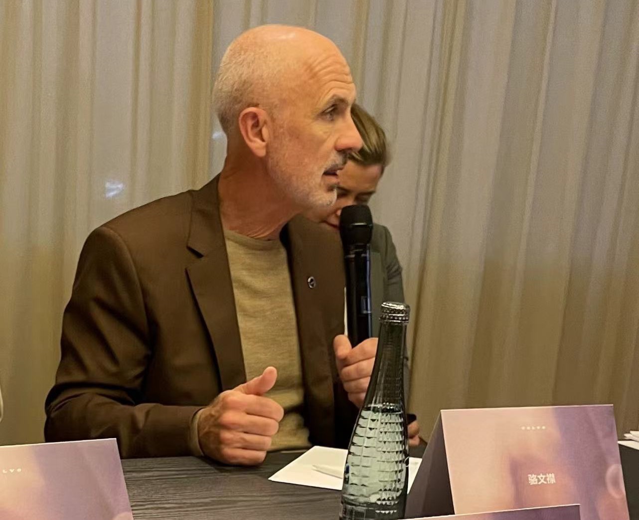 骆文襟：沃尔沃汽车的新使命，家用MPV的安全保障