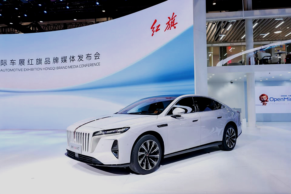 “提质・焕新”为用户造好车，红旗品牌全域进阶谱写高质量发展新华章