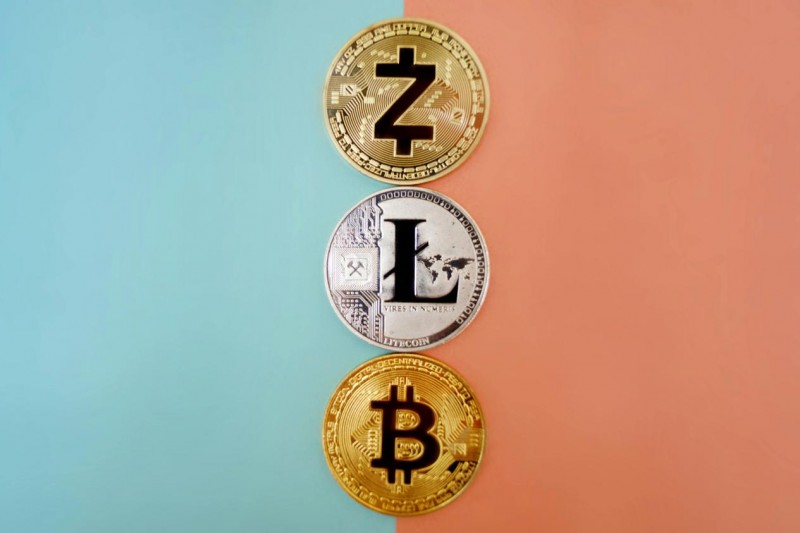 2025年8月最新伦敦金实时行情分析解读！