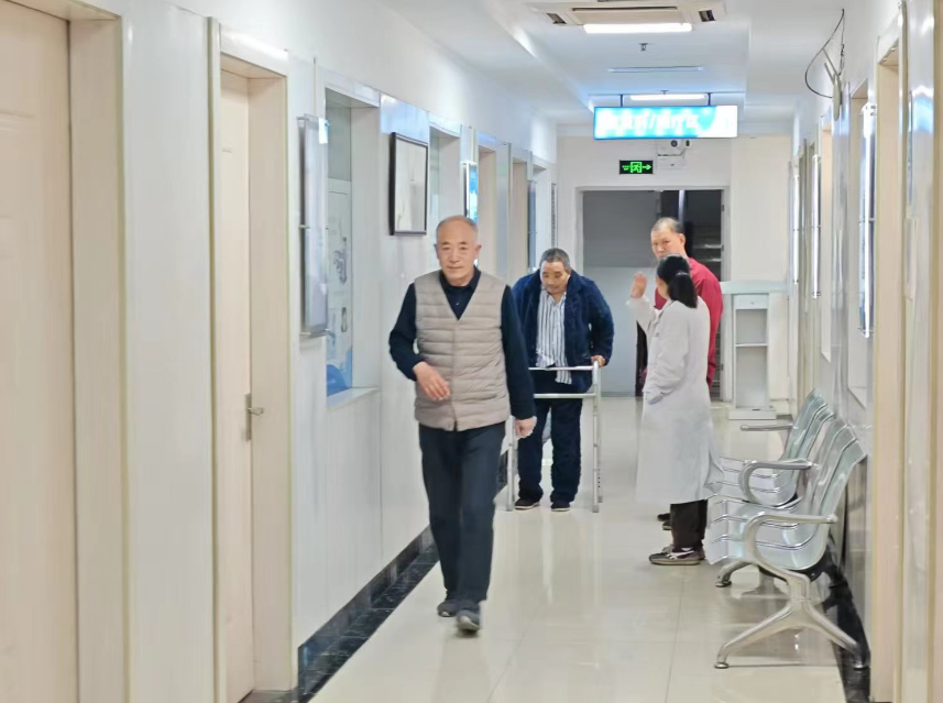 杭州看痛风哪个医院好？杭州江城骨科医院痛风治疗新标杆！