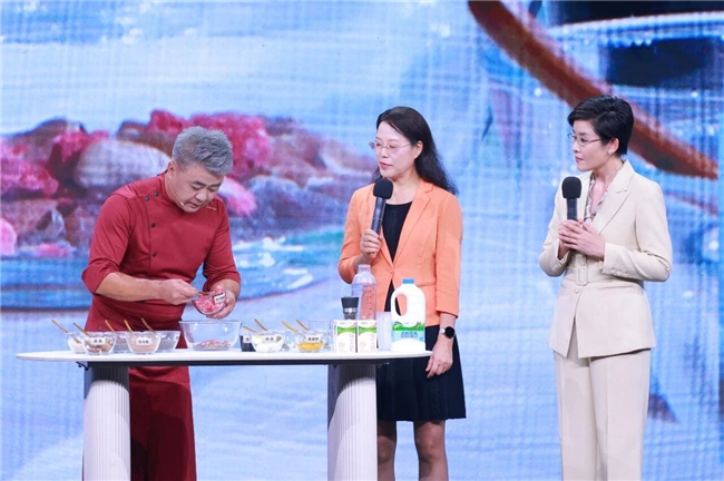 喝上奶、喝好奶、喝对奶，蒙牛携手总台给出“一杯奶的要强答案”