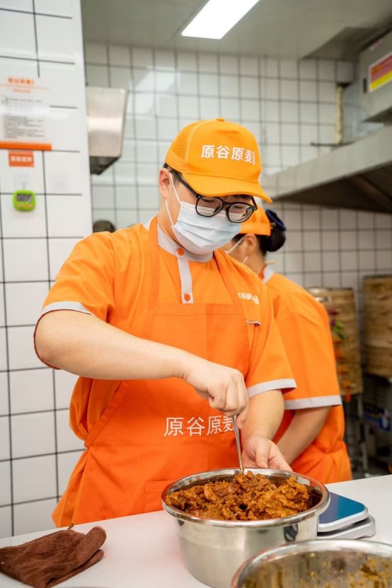 荣耀加冕!原谷原麦包子凭借创新能力与品类销冠,打造河南地区包子行业新传奇 荣耀加冕!原谷原麦包子凭借创新能力与品类销冠,打造河南地区包子行业新传奇