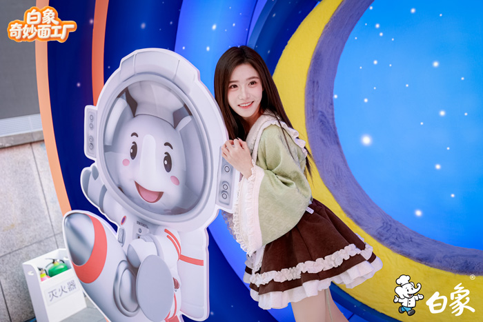 不止于面：白象“奇妙面工厂”如何成为现象级情绪地标？