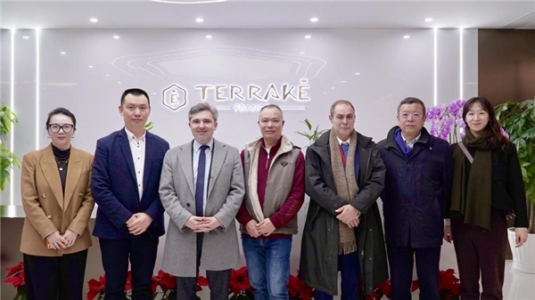 法国驻上海总领事王度先生应邀来到Terraké天芮（中国）总部参观