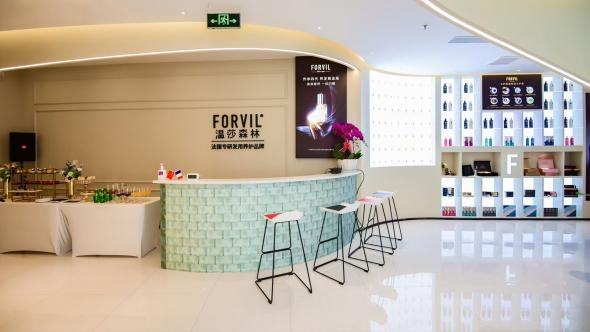 法国驻上海总领事王度先生应邀来到Terraké天芮（中国）总部参观