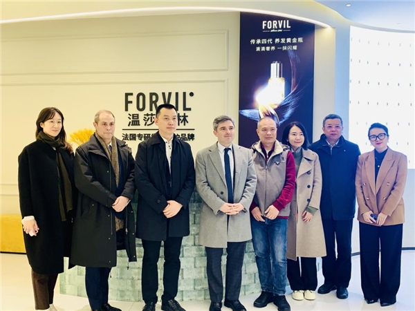 法国驻上海总领事王度先生应邀来到Terraké天芮（中国）总部参观