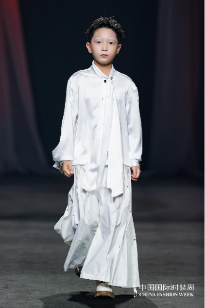 2024中国童模榜中榜时尚盛典官方发言人林玮茗 2024中国童模榜中榜时尚盛典官方发言人林玮茗