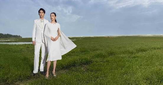 漫步绿洲,探索边际,隆庆祥2024春夏新品发布会即将惊艳亮相 漫步绿洲,探索边际,隆庆祥2024春夏新品发布会即将惊艳亮相