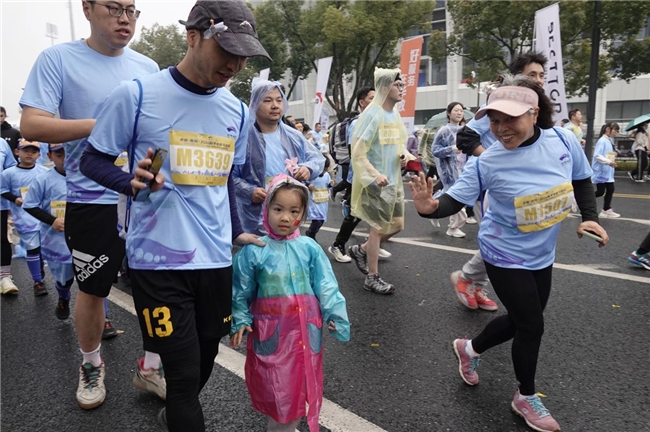 鸣枪出发!跟着2024临平半程马拉松跑进春天 鸣枪出发!跟着2024临平半程马拉松跑进春天