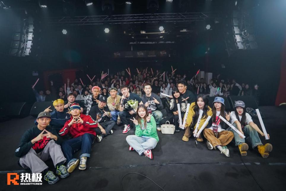 热极丢失的房车再现街头 热极丢失的房车再现街头