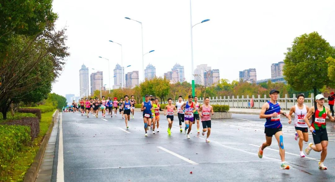 2024康养名城·广德半程马拉松今日火热开赛 2024康养名城·广德半程马拉松今日火热开赛