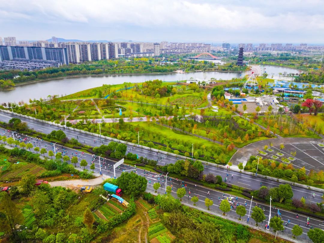 2024康养名城·广德半程马拉松今日火热开赛 2024康养名城·广德半程马拉松今日火热开赛