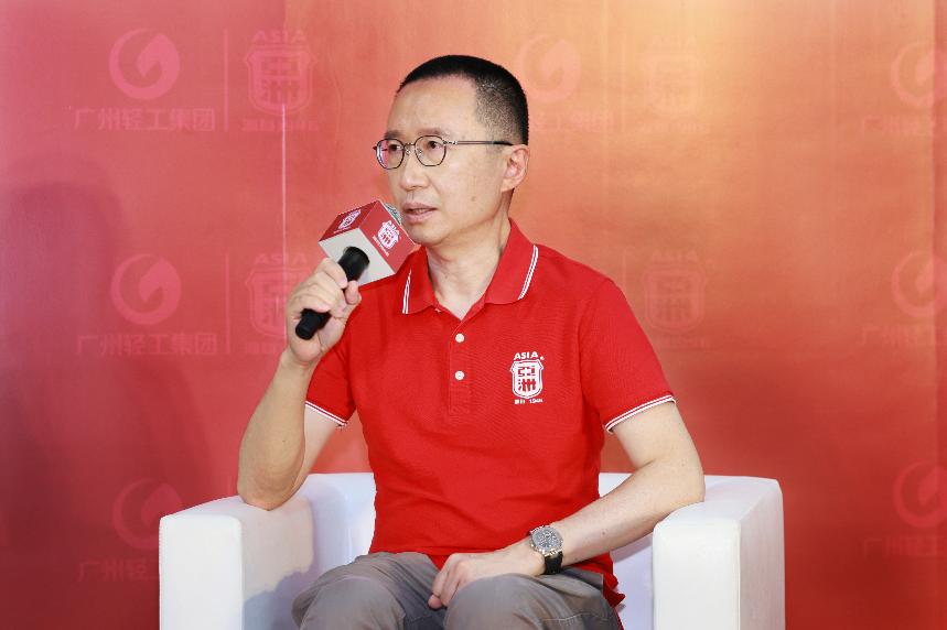 亚洲汽水官宣篮球明星徐杰为品牌代言人 携手共启“国潮汽水+体育精神”新篇章 亚洲汽水官宣篮球明星徐杰为品牌代言人 携手共启“国潮汽水+体育精神”新篇章