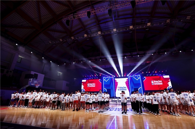NBA未来之星邀请赛开幕 清华附中男女篮首战告捷 NBA未来之星邀请赛开幕 清华附中男女篮首战告捷