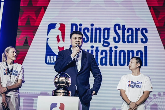 NBA未来之星邀请赛开幕 清华附中男女篮首战告捷 NBA未来之星邀请赛开幕 清华附中男女篮首战告捷