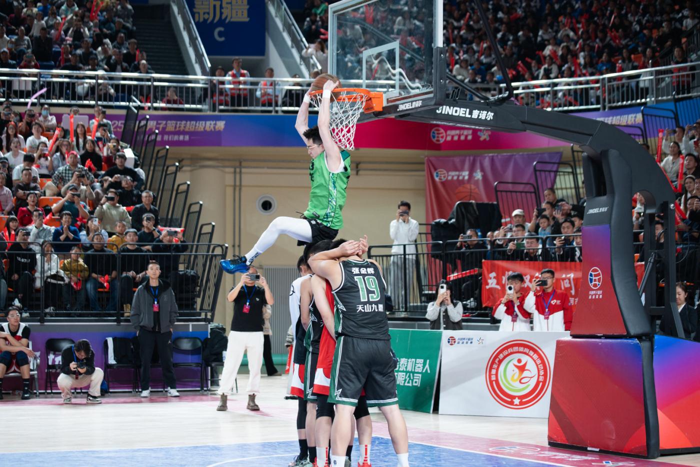 2025年兵团男子篮球超级联赛圆满闭幕 十二师主场奉献精彩盛宴