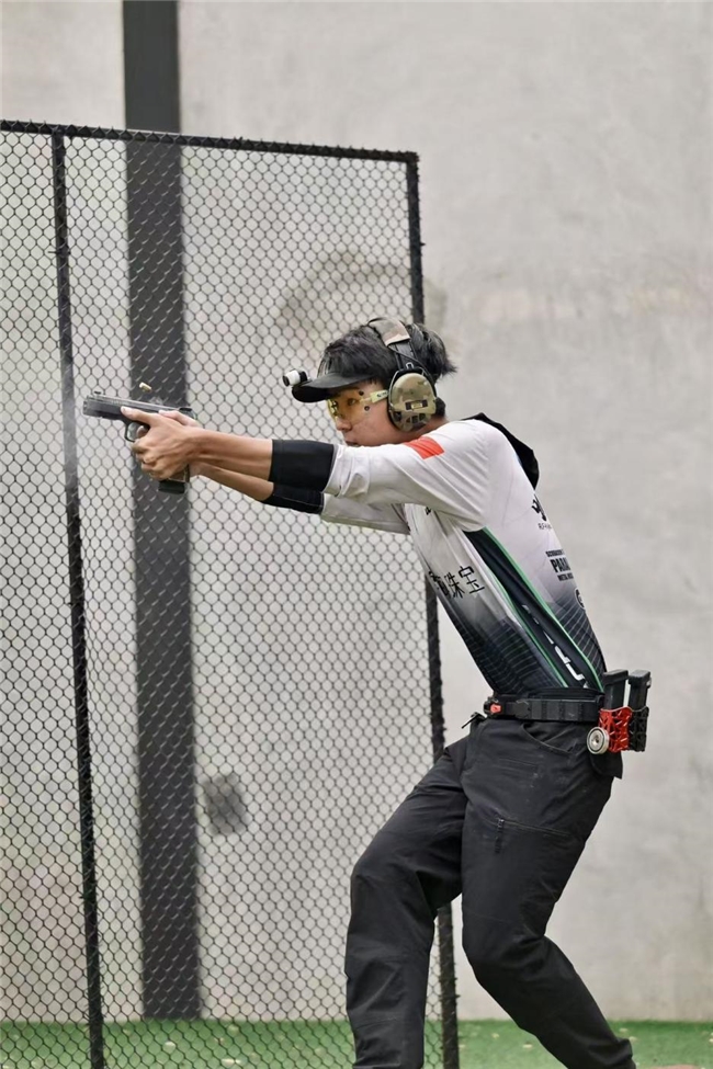少年射手lucas李佳运 斩获2026  IPSC华人杯原厂组总冠军
