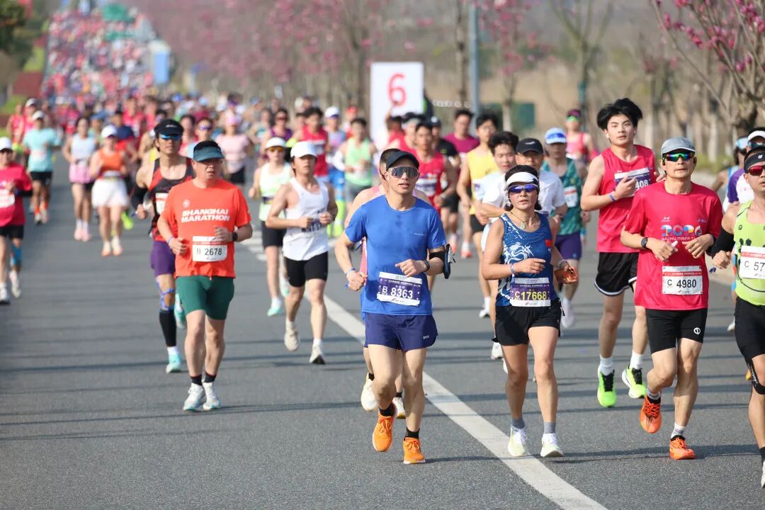春日“启航”！2026协鑫集成·宜航芜湖马拉松燃情开跑