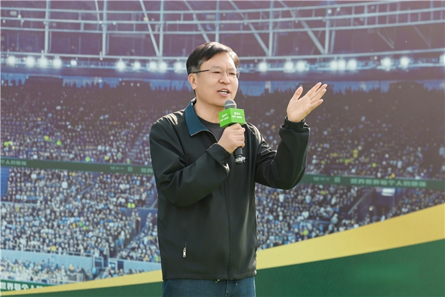 从“迈胜杯”到世界杯：蒙牛媒体足球赛鸣哨，携全民足球共赴“美加墨之约”