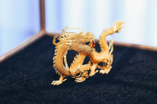 国锐集团魏纯暹，艺术无尽之境的探索者