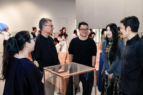 国锐集团魏纯暹，艺术无尽之境的探索者