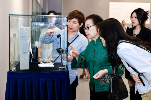 国锐集团魏纯暹，艺术无尽之境的探索者