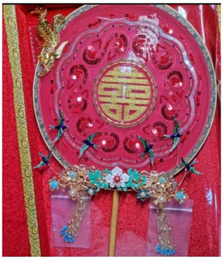 晚来团扇风工作室作品《白首之心》