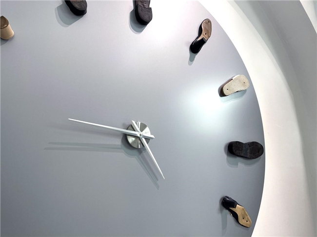 杨烨炘新作《人类的文明能走多远?》亮相意大利 杨烨炘新作《人类的文明能走多远?》亮相意大利
