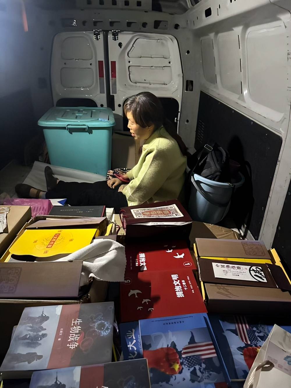 方建文部长又出新书《Ai时代》 方建文部长又出新书《Ai时代》