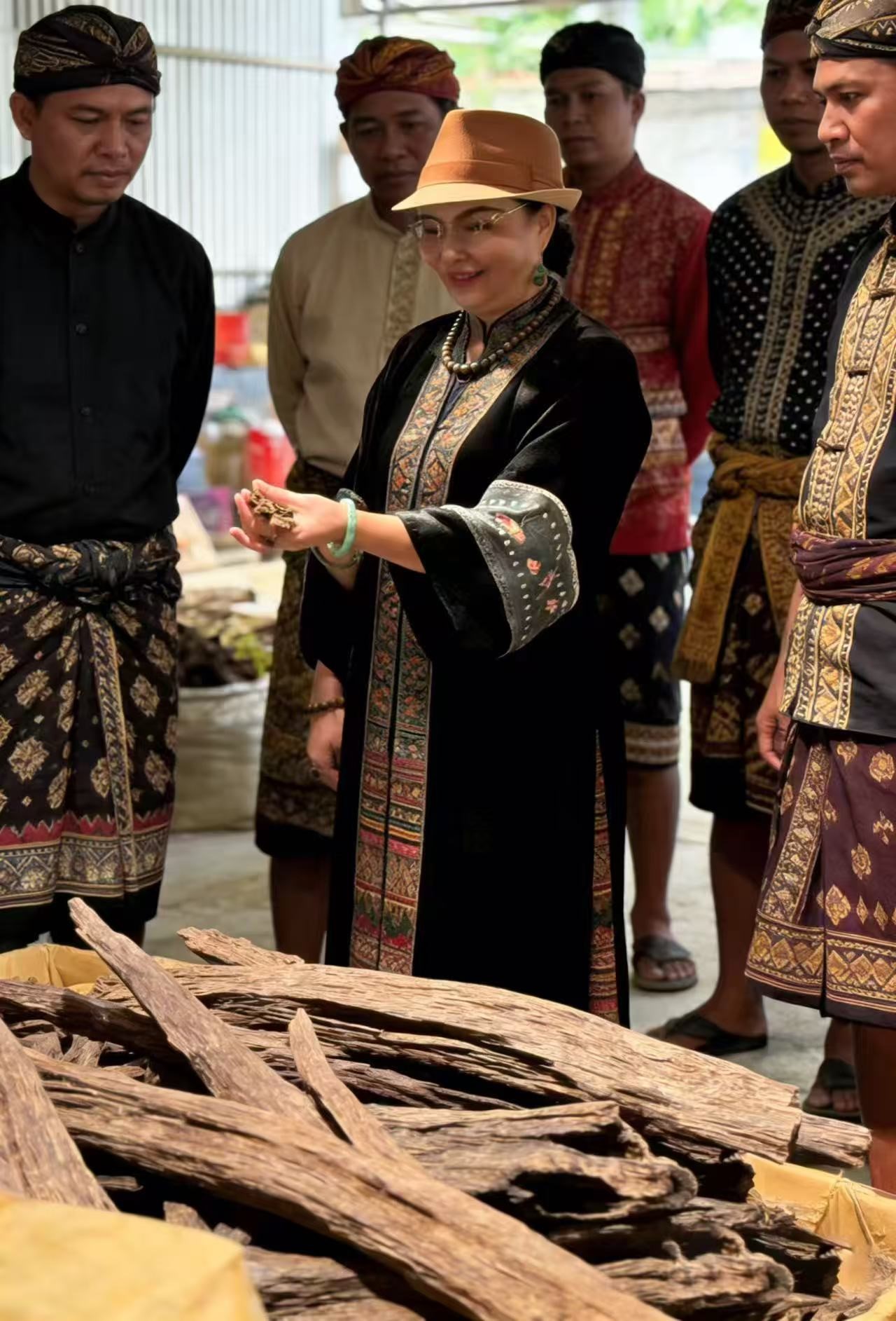 岐闻香堂 无需言语 一炉沉香 便是人间清欢 岐闻香堂 无需言语 一炉沉香 便是人间清欢