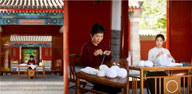 JESSIE杰西 X <a href=https://www.xwkx.net/difang/beijing/ target=_blank class=infotextkey>北京</a>民艺非遗研究院【织羽】非遗手工钩针编织联名系列治愈呈现 JESSIE杰西 X 北京民艺非遗研究院【织羽】非遗手工钩针编织联名系列治愈呈现