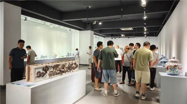 “再现·焕彩共生”首届(全国)古陶瓷研究与复刻作品特展在景德镇隆重开幕 “再现·焕彩共生”首届(全国)古陶瓷研究与复刻作品特展在景德镇隆重开幕