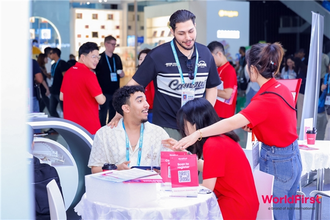 从“买卖全球”到“经营全球”，蚂蚁国际旗下万里汇助力出海企业链接全球