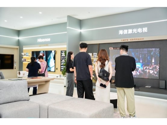 高温不负热爱,科技点亮生活——“海信惊喜周末”主题巡展登陆合肥 高温不负热爱,科技点亮生活——“海信惊喜周末”主题巡展登陆合肥