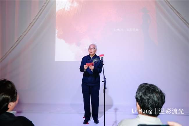 李红《溢彩流光》作品展盛大启幕 重构京城沉浸式艺术新范式 李红《溢彩流光》作品展盛大启幕 重构京城沉浸式艺术新范式