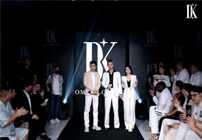 “璀璨DK 代世盛典”DK六周年庆典暨服装品牌发布会圆满成功 “璀璨DK 代世盛典”DK六周年庆典暨服装品牌发布会圆满成功