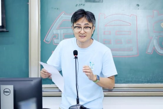 精筛细审 择优选佳——第18届大广赛全国总评审第二阶段工作顺利完成